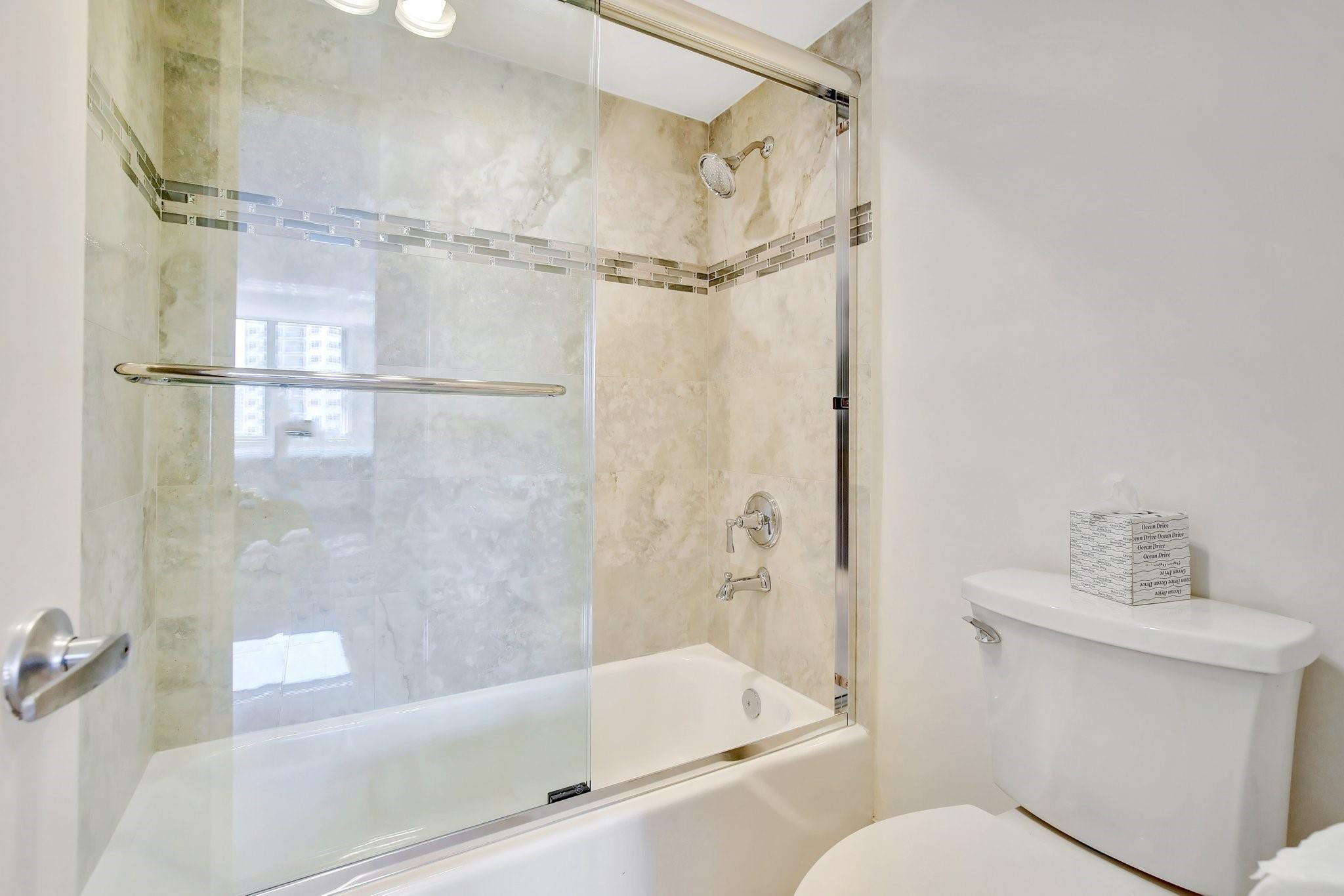 2000 S Ocean Blvd 7J