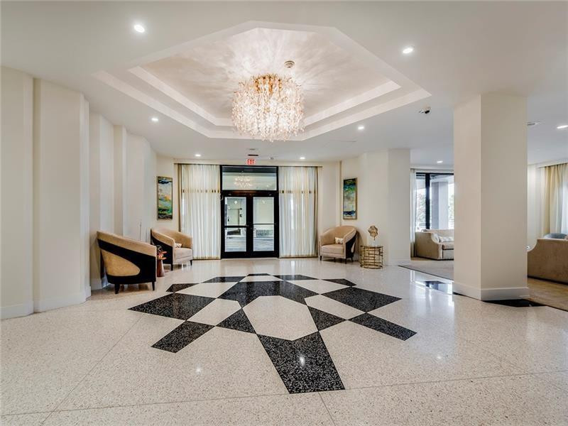 2000 S Ocean Blvd 7J