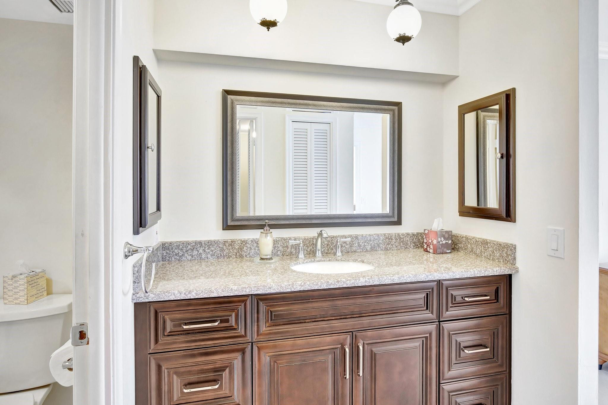 2000 S Ocean Blvd 7J