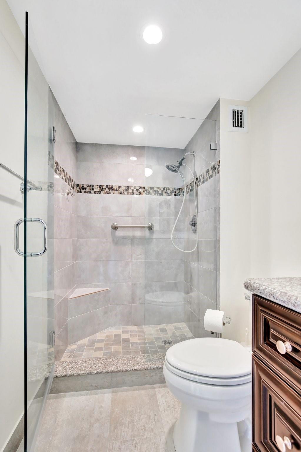 2000 S Ocean Blvd 7J