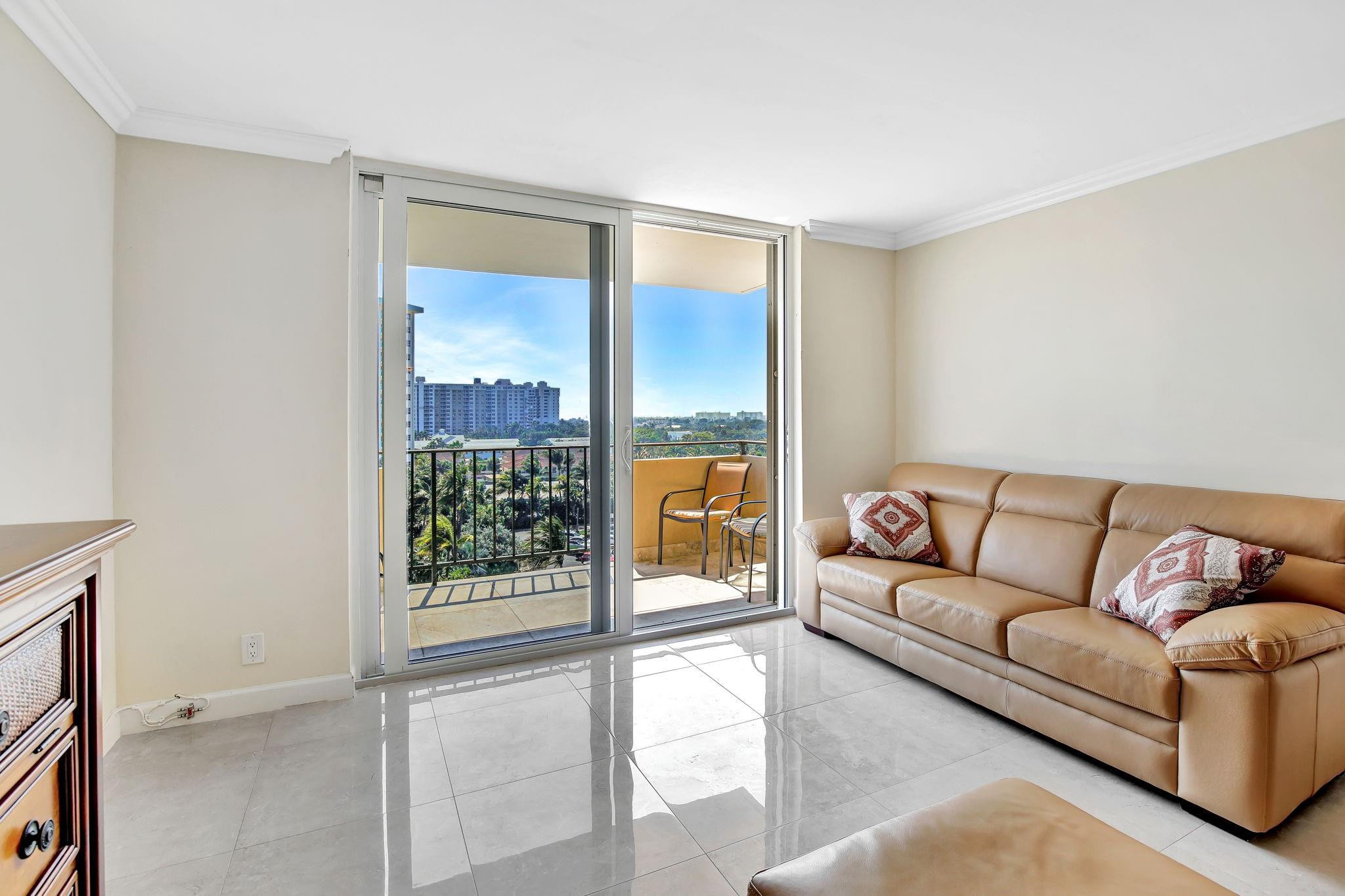 2000 S Ocean Blvd 7J