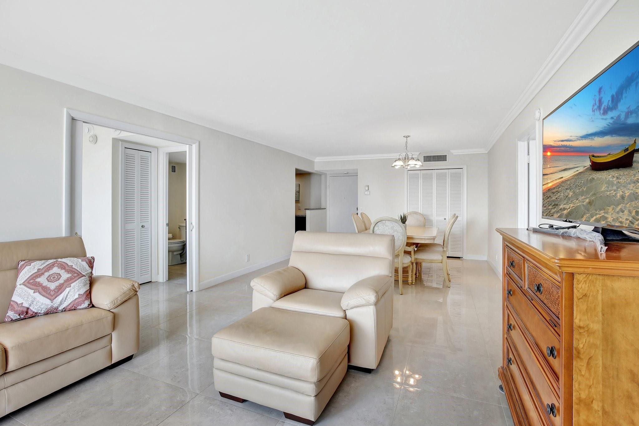 2000 S Ocean Blvd 7J
