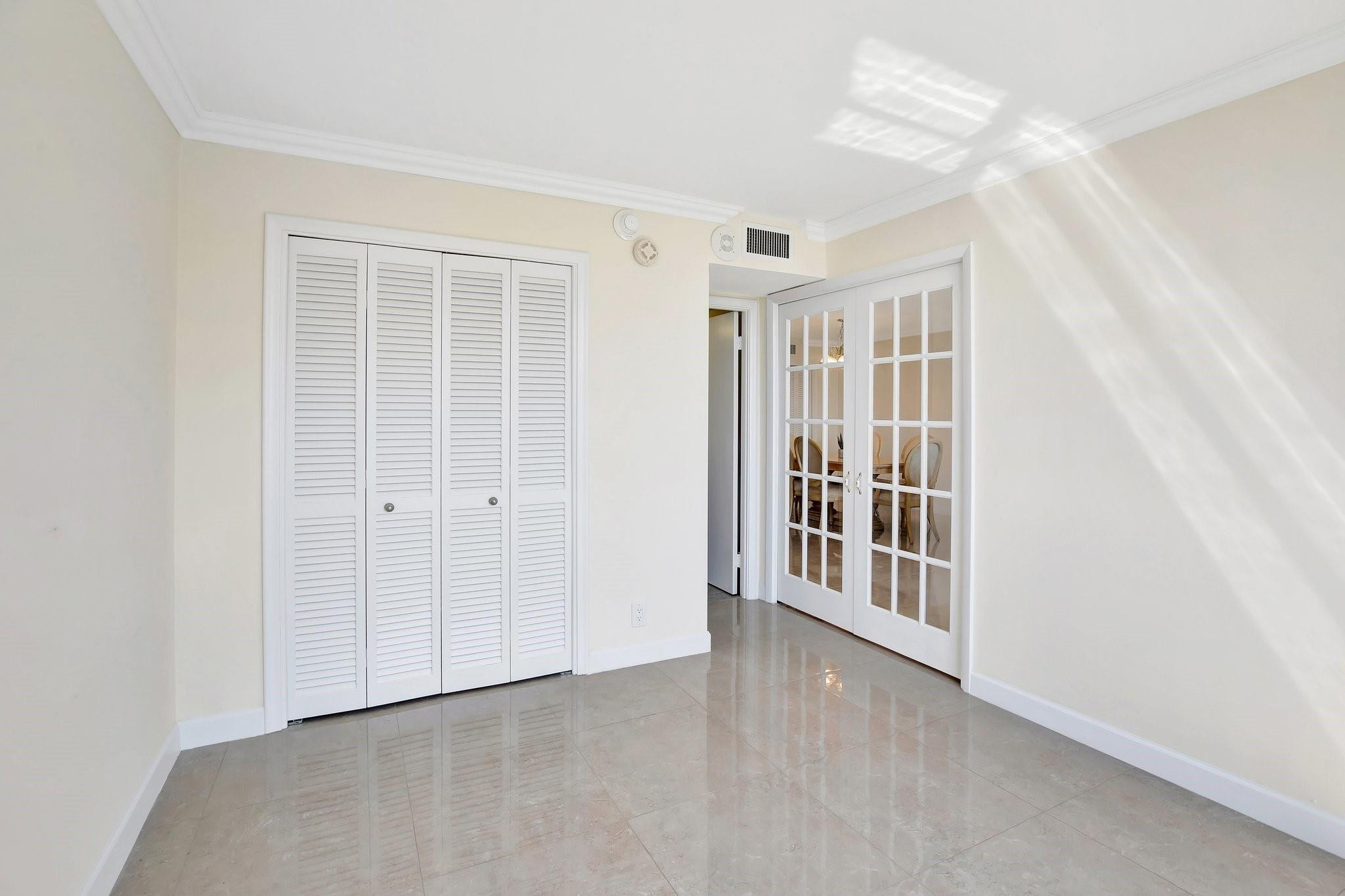 2000 S Ocean Blvd 7J