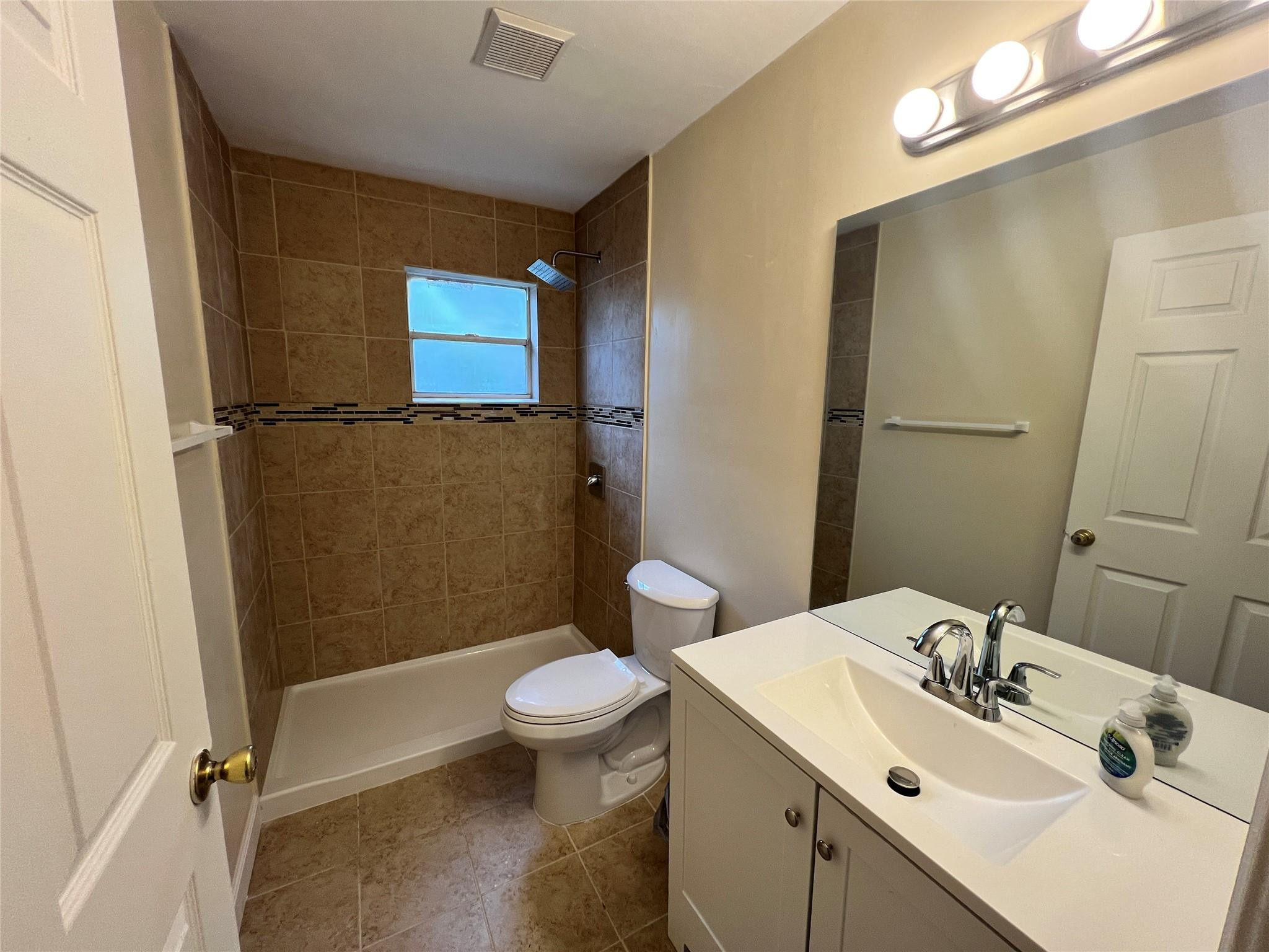 1464 Waterway Cove Dr