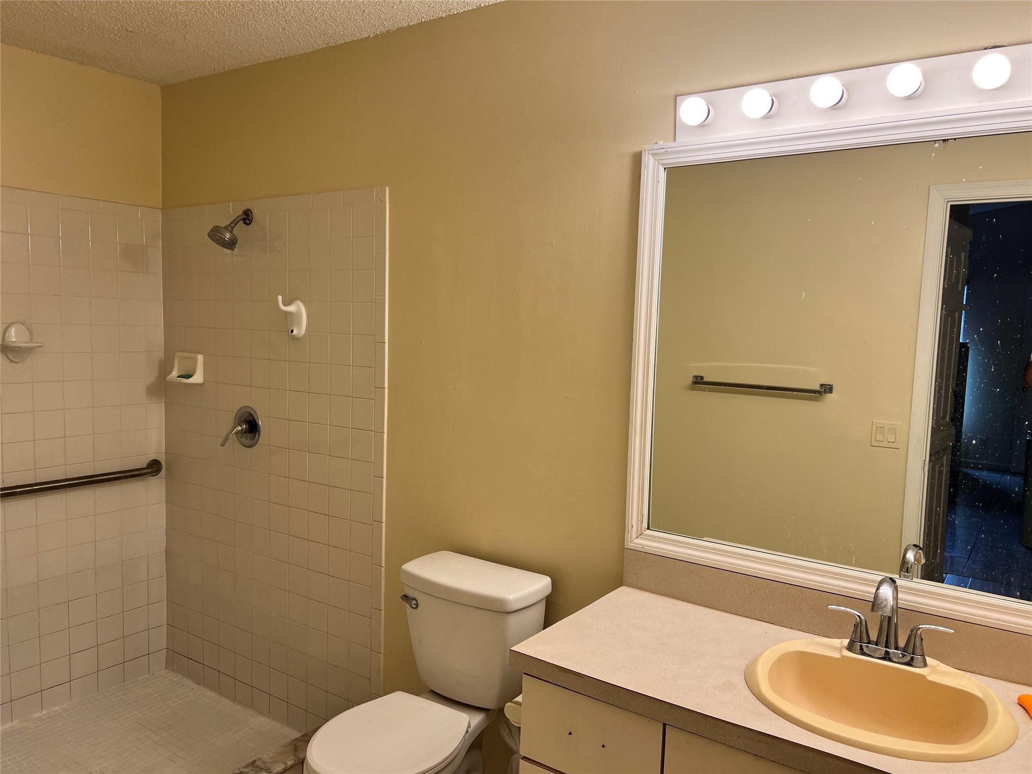 1464 Waterway Cove Dr