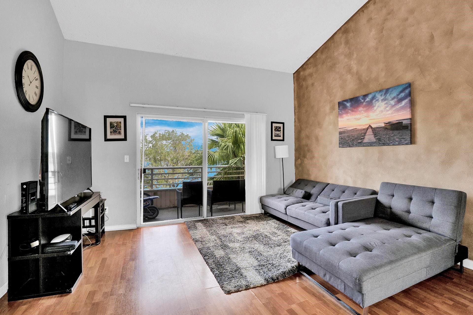 3413 NW 44th St 205