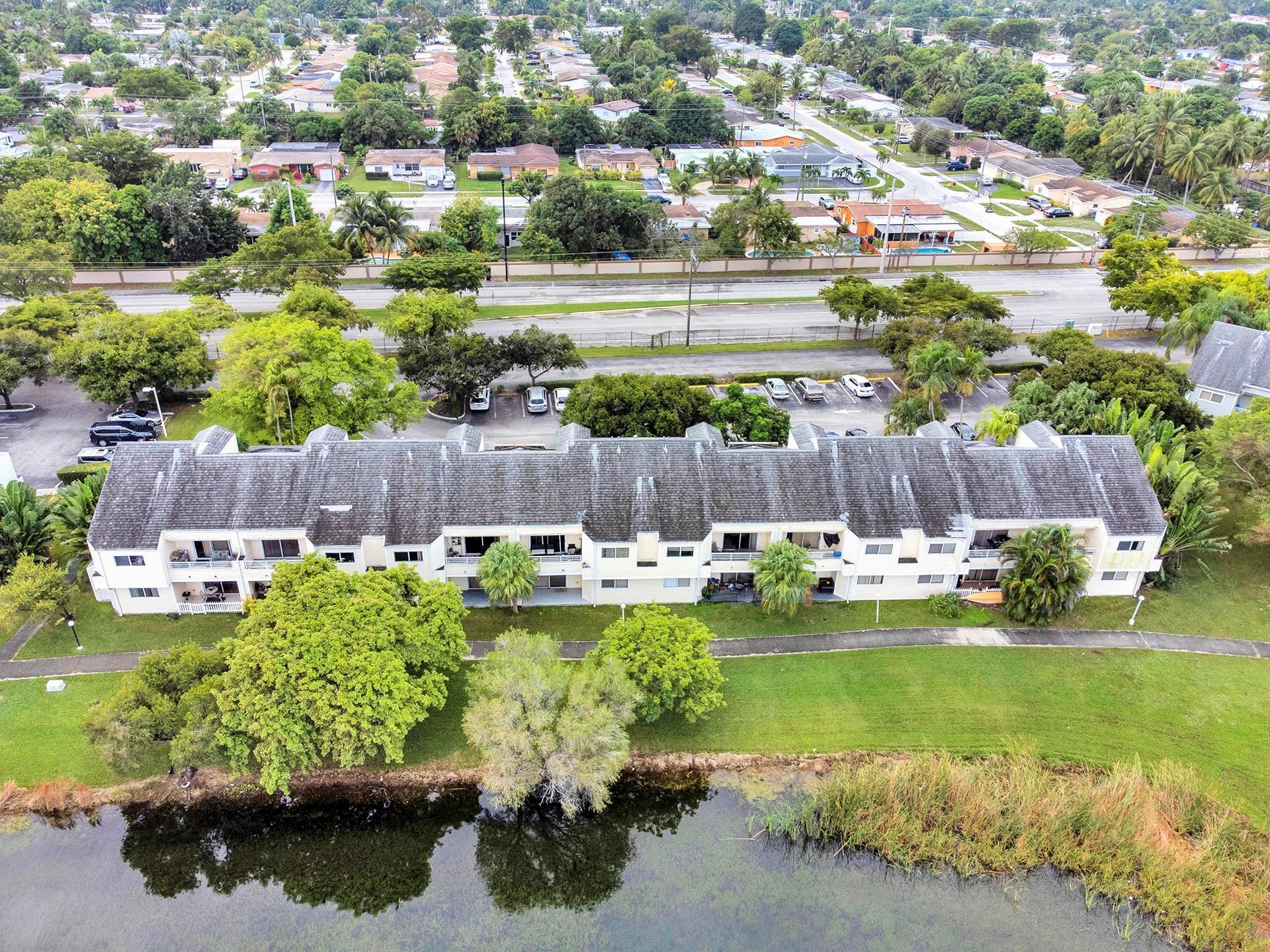3413 NW 44th St 205