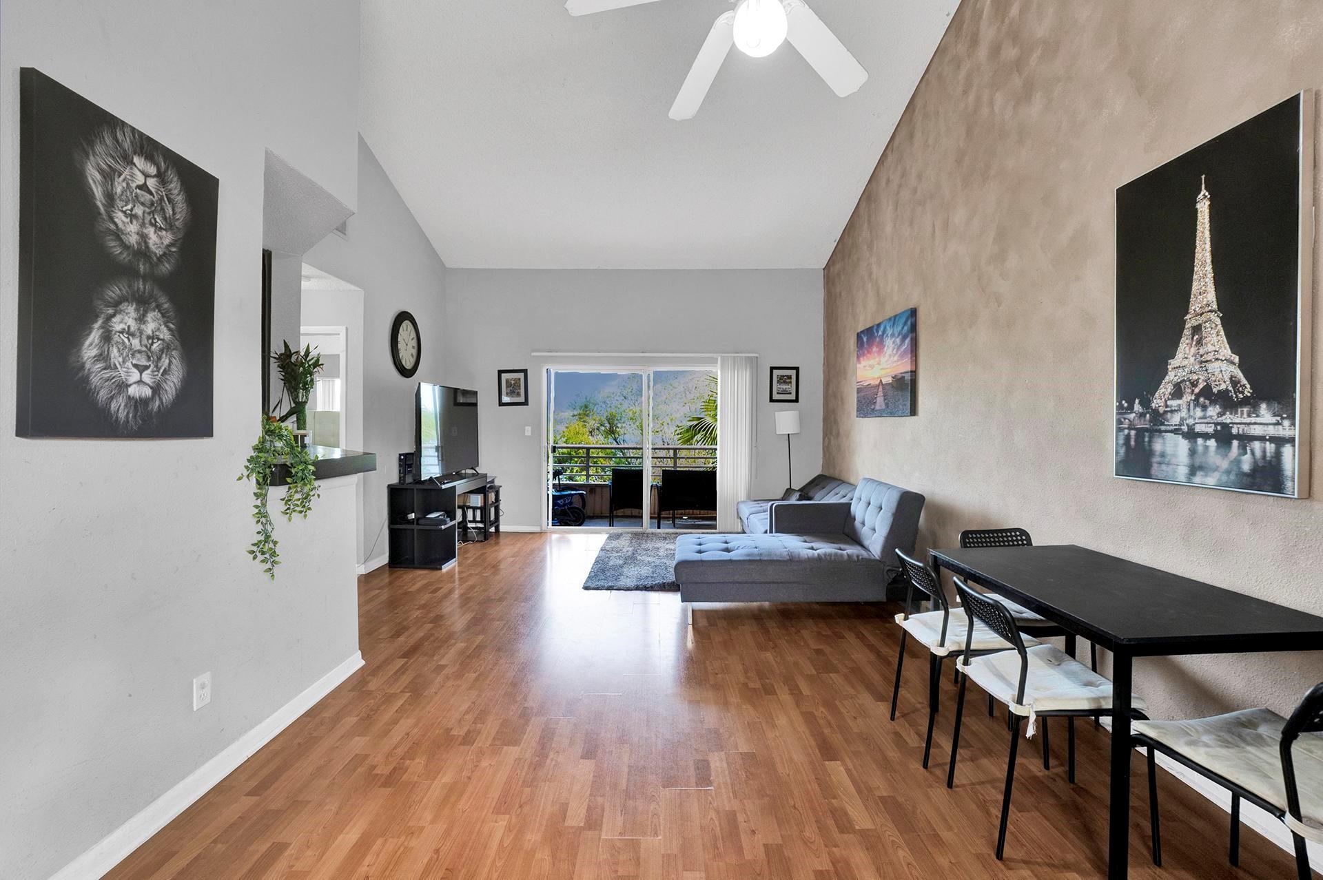 3413 NW 44th St 205