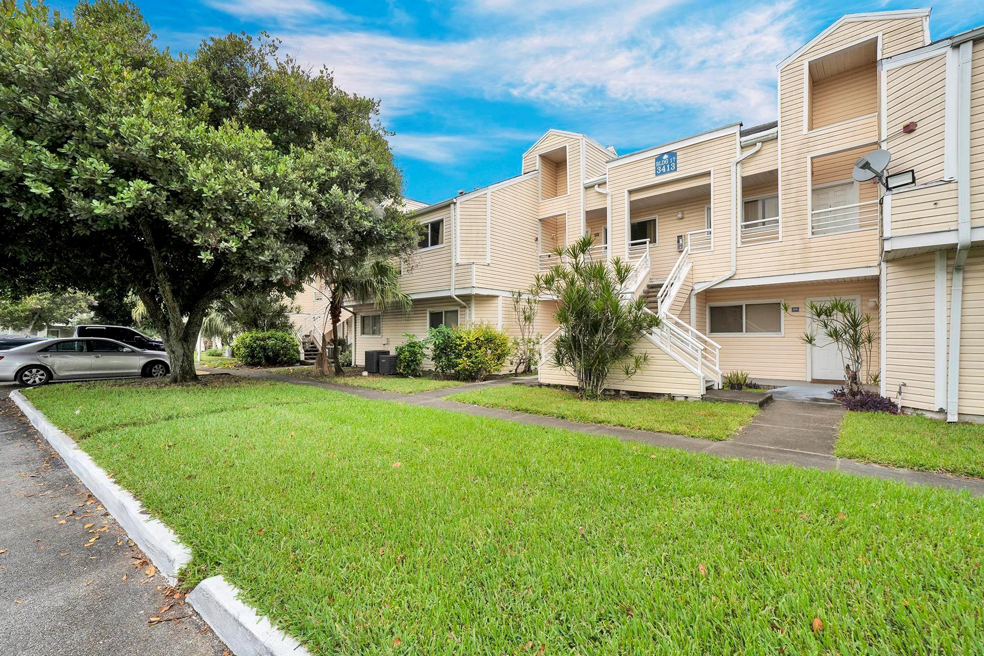 3413 NW 44th St 205
