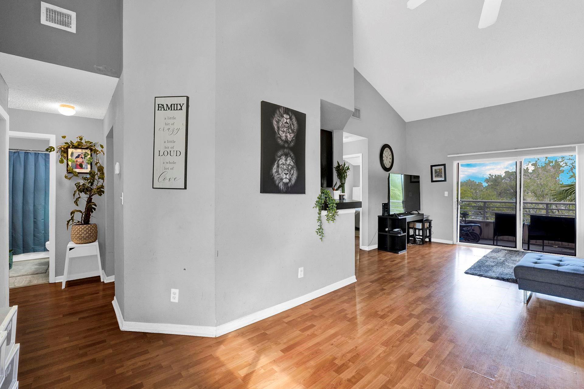 3413 NW 44th St 205