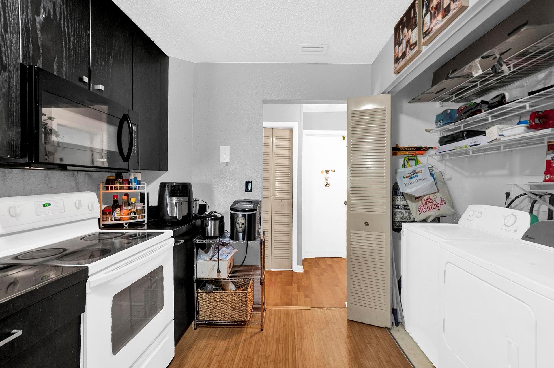 3413 NW 44th St 205