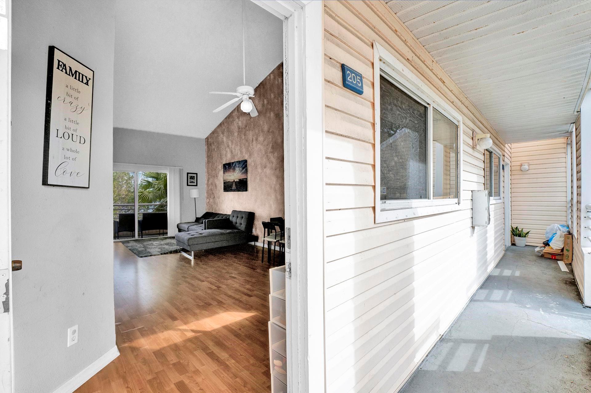 3413 NW 44th St 205