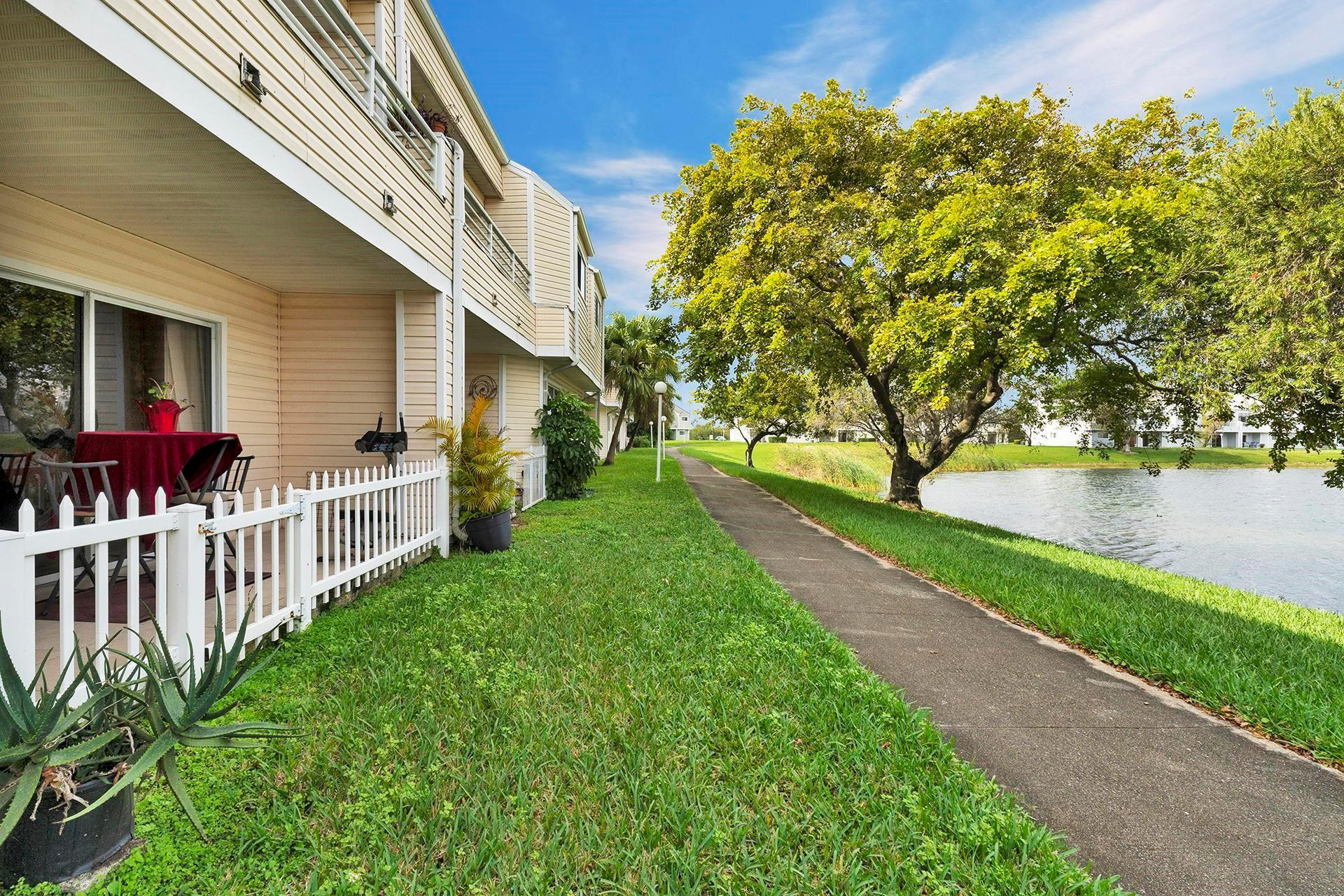 3413 NW 44th St 108