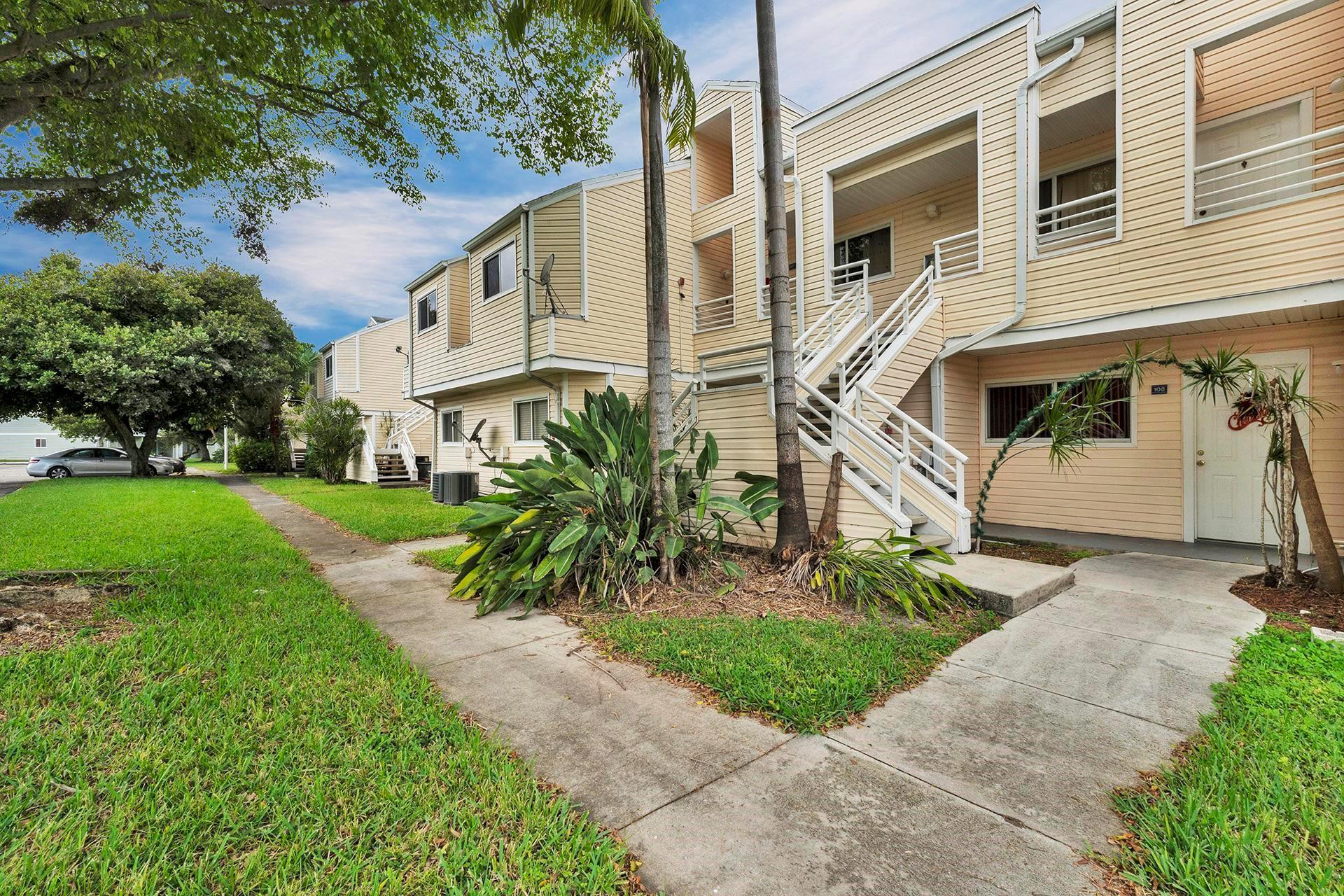3413 NW 44th St 108