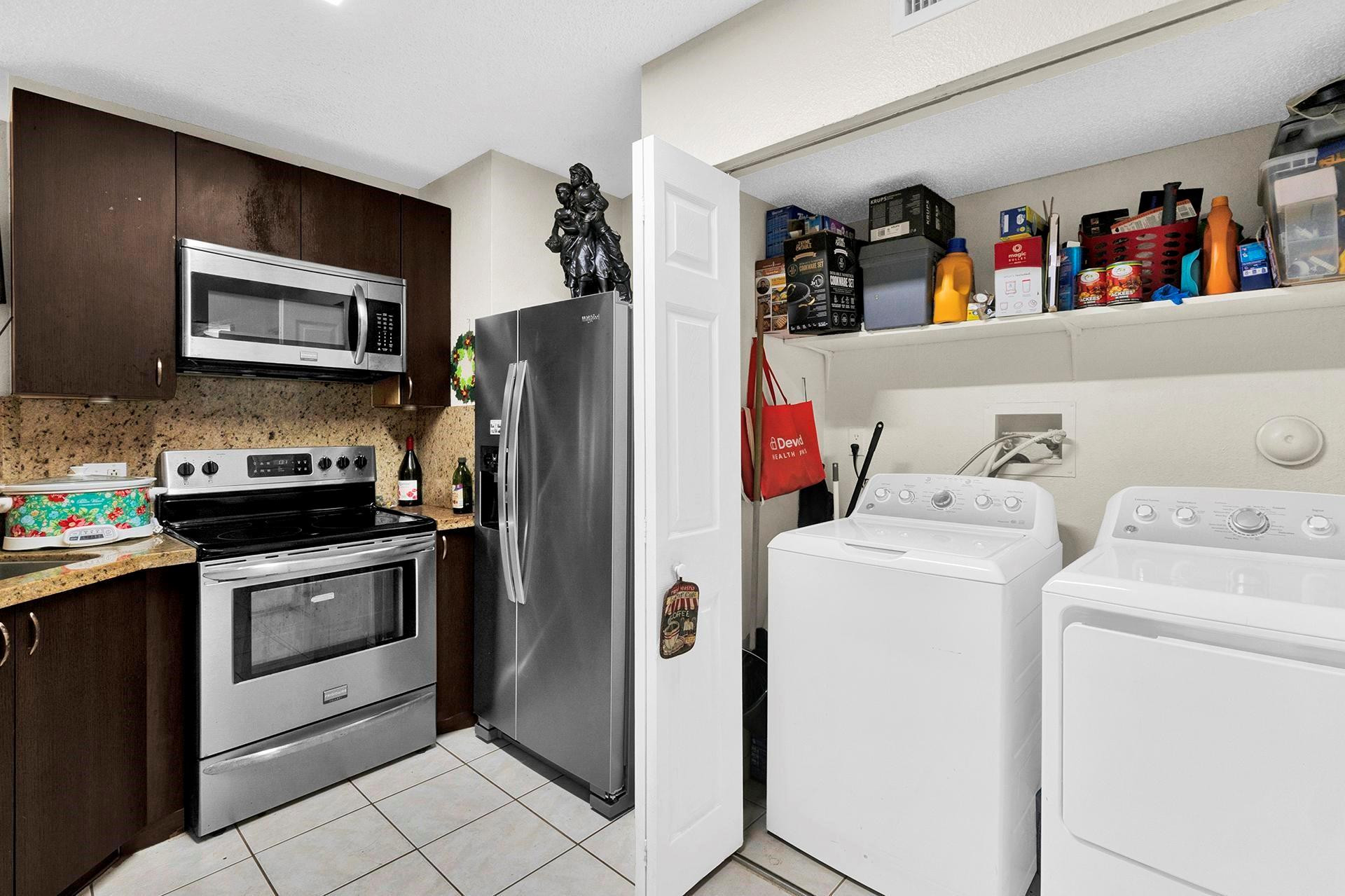 3413 NW 44th St 108