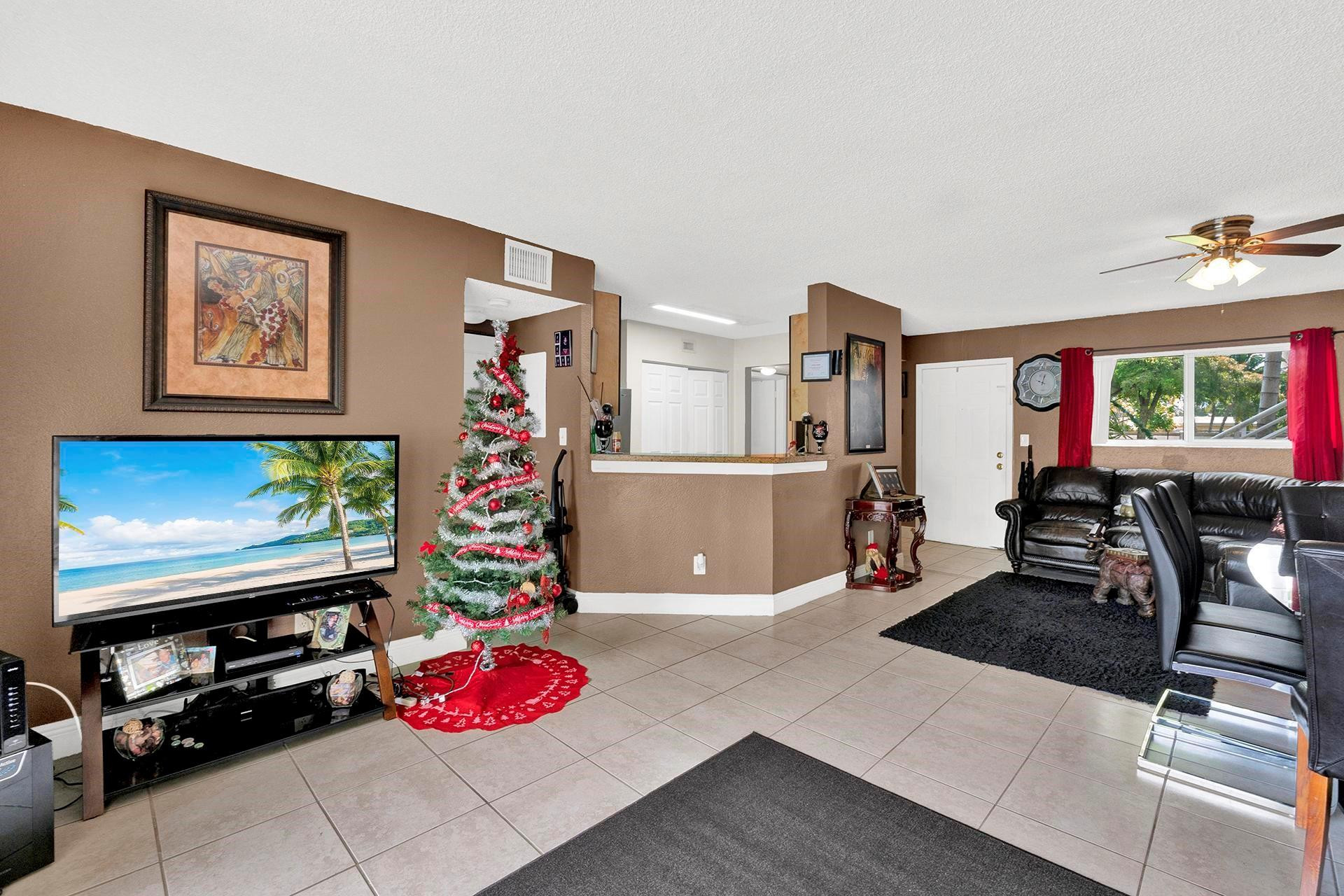 3413 NW 44th St 108