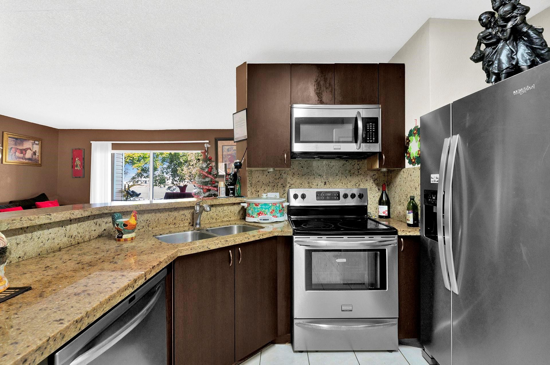 3413 NW 44th St 108