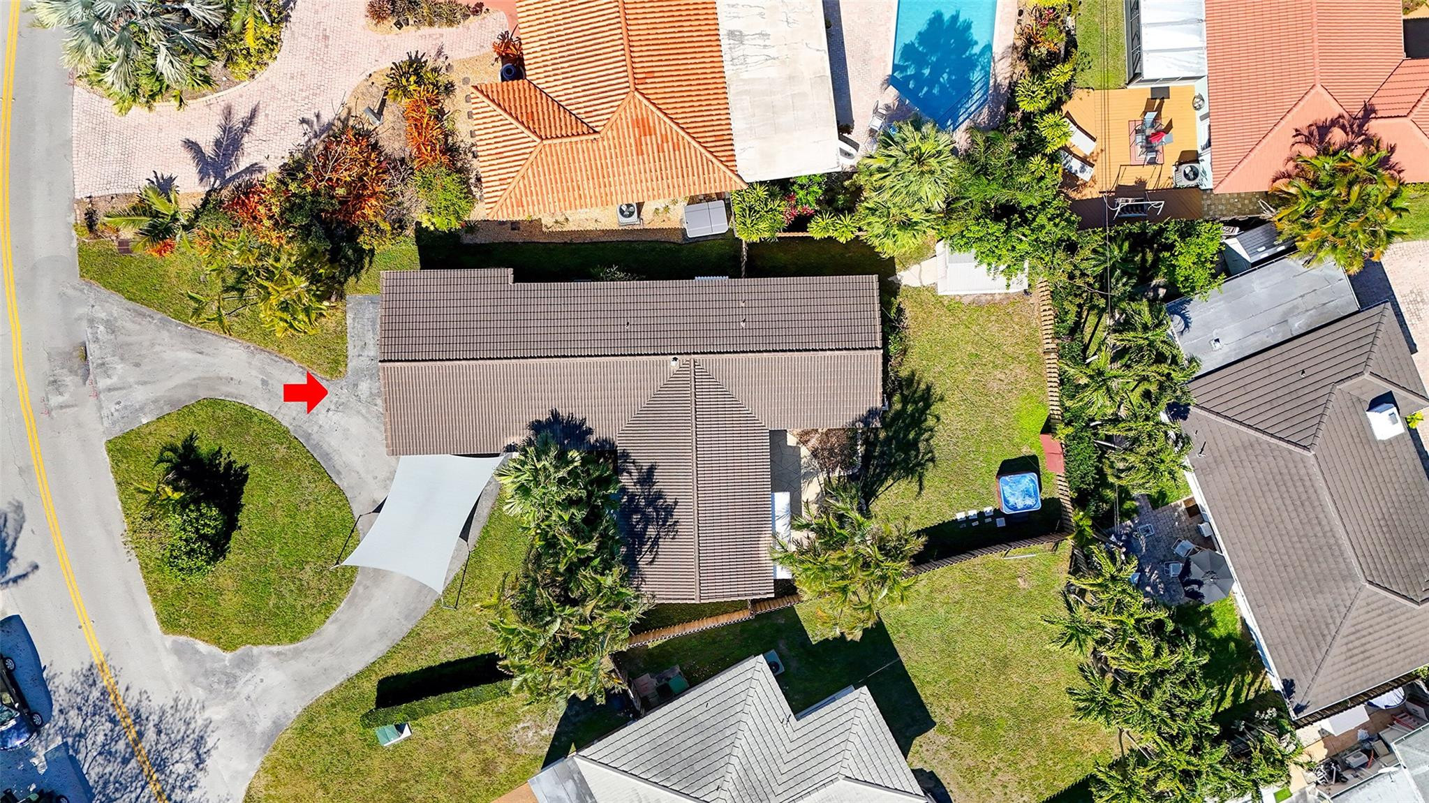 1616 Poinsettia Dr