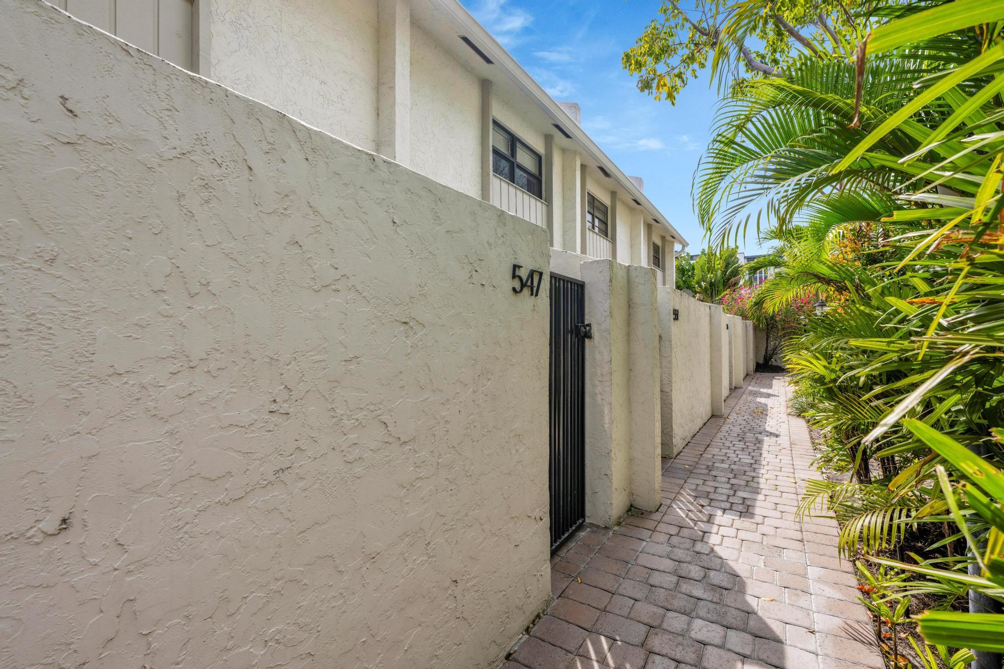 547 NE 7th Ave 3A