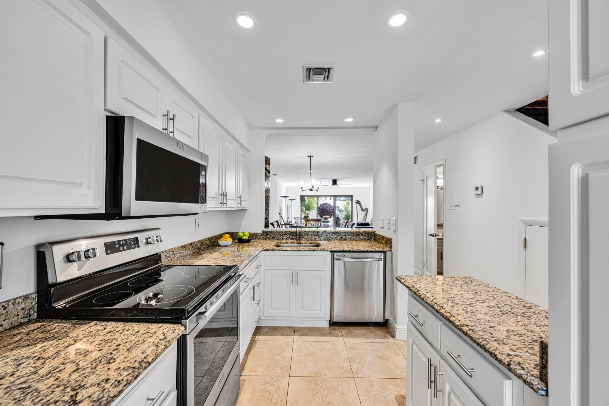 547 NE 7th Ave 3A