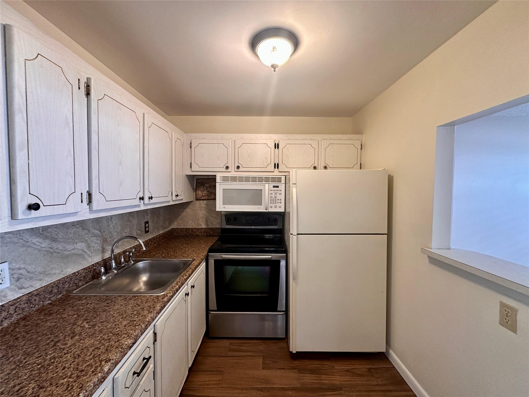148 Westbury I 148