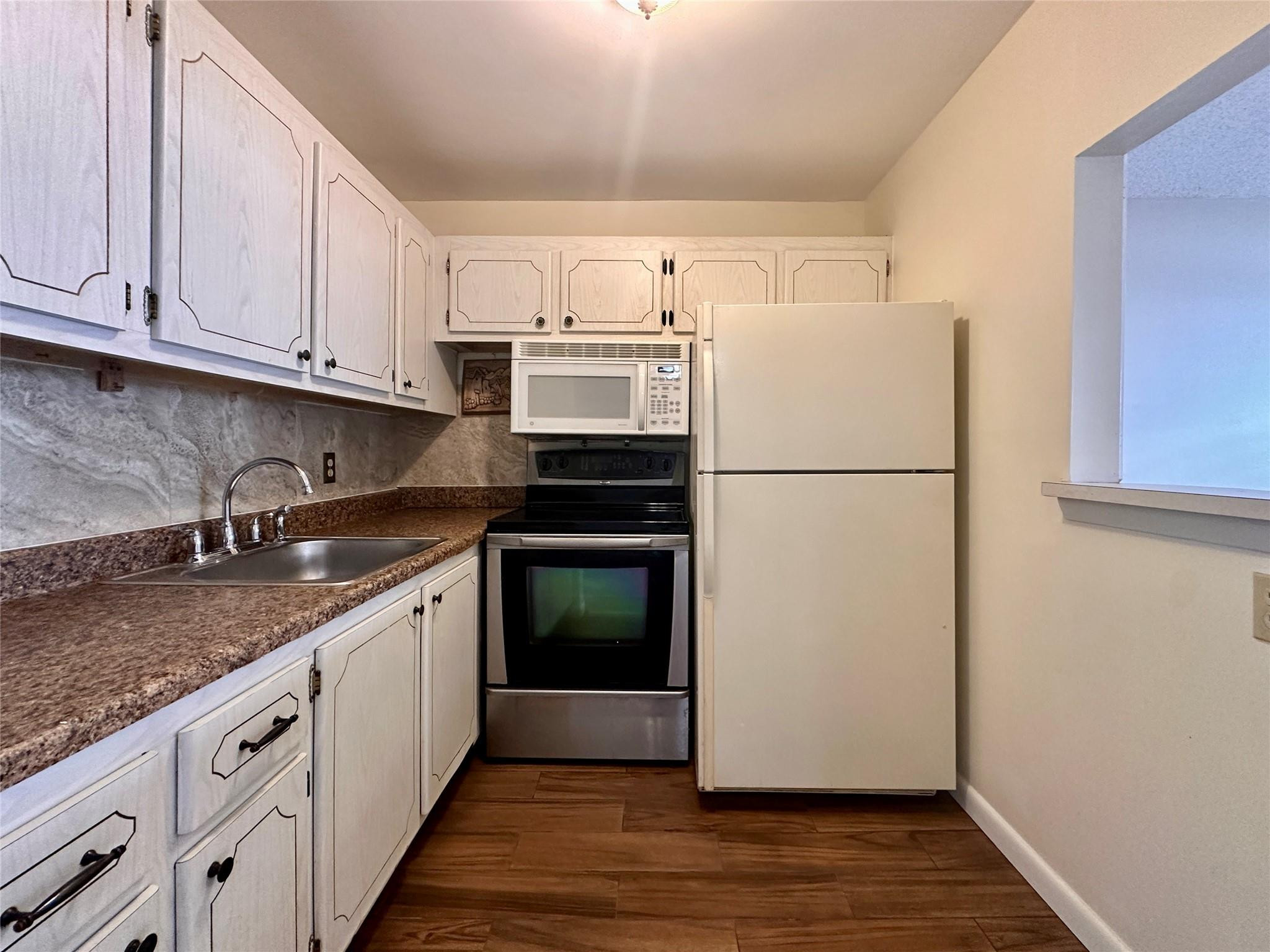 148 Westbury I 148