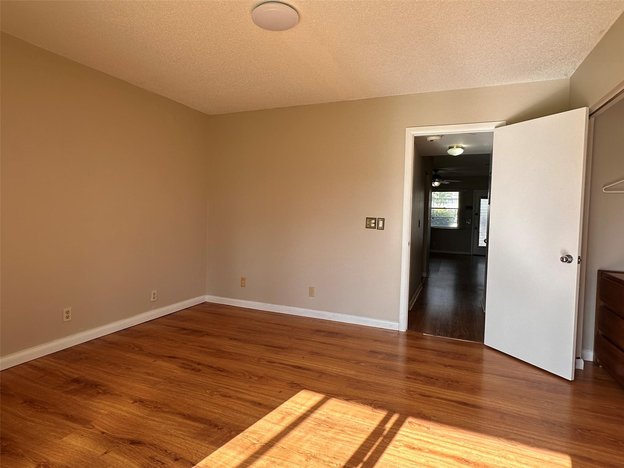 148 Westbury I 148
