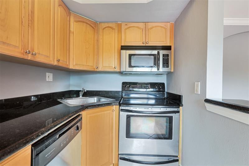 744 NE 14th Ave 15