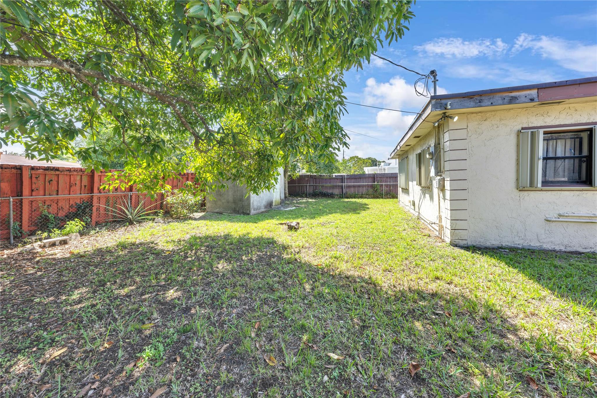 3260 NW 174th St