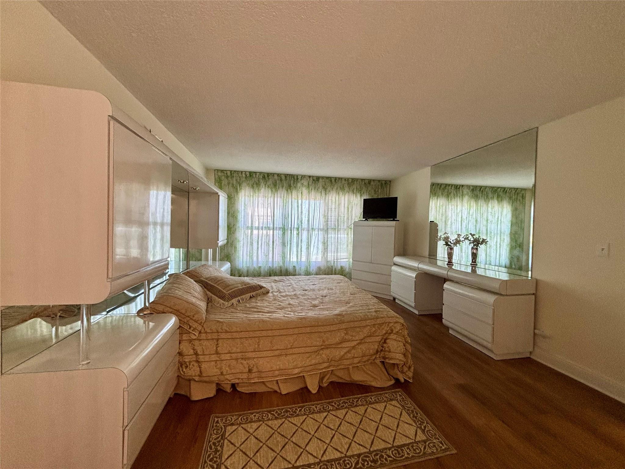 405 N Ocean Blvd 1116