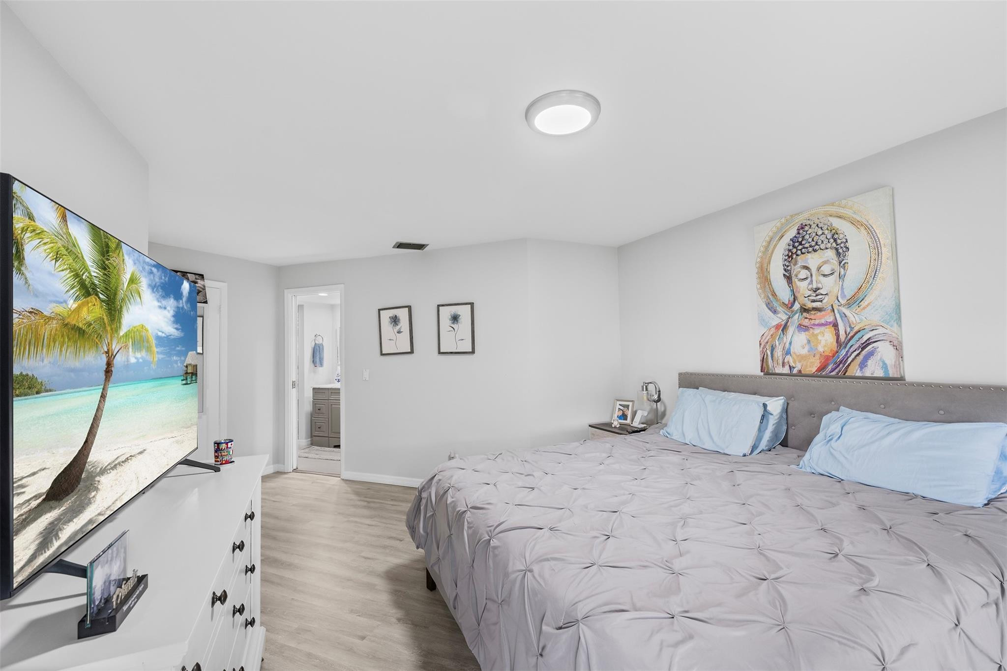 100 Weybridge Cir D
