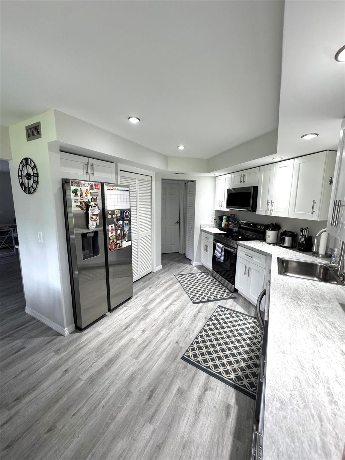 100 Weybridge Cir D