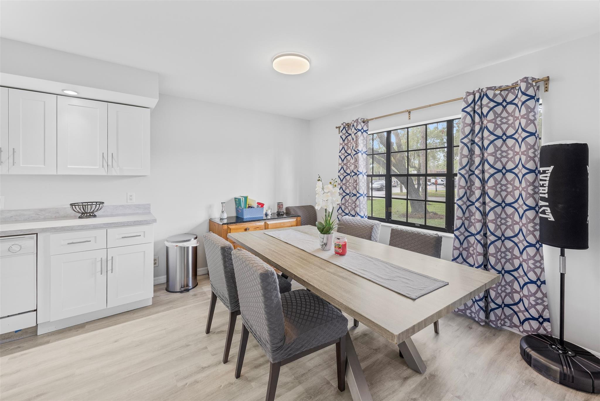 100 Weybridge Cir D