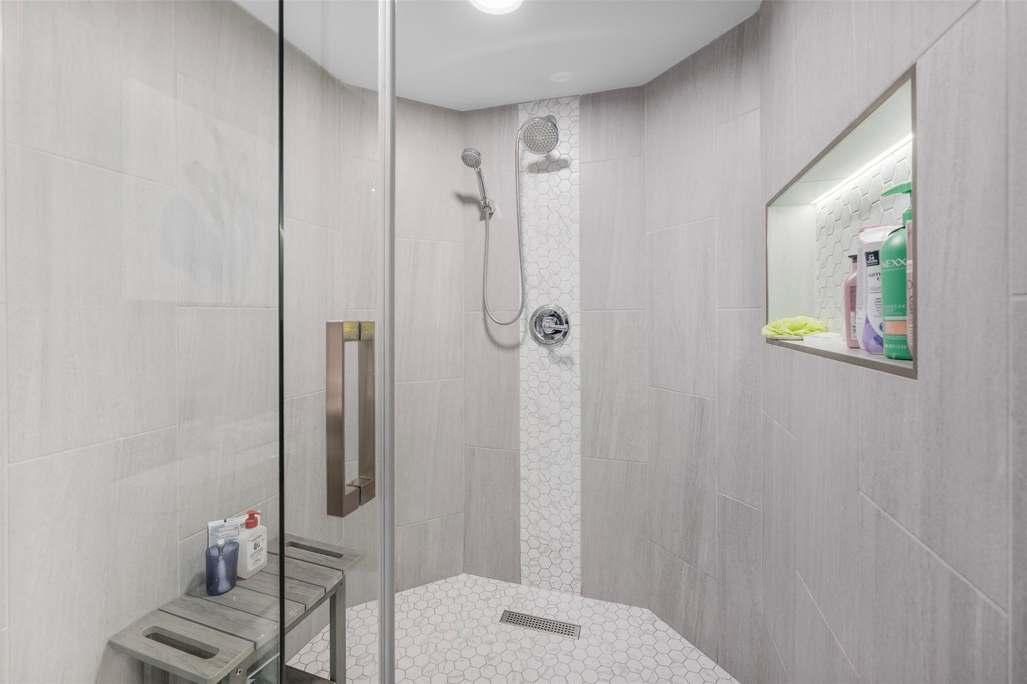 100 Weybridge Cir D