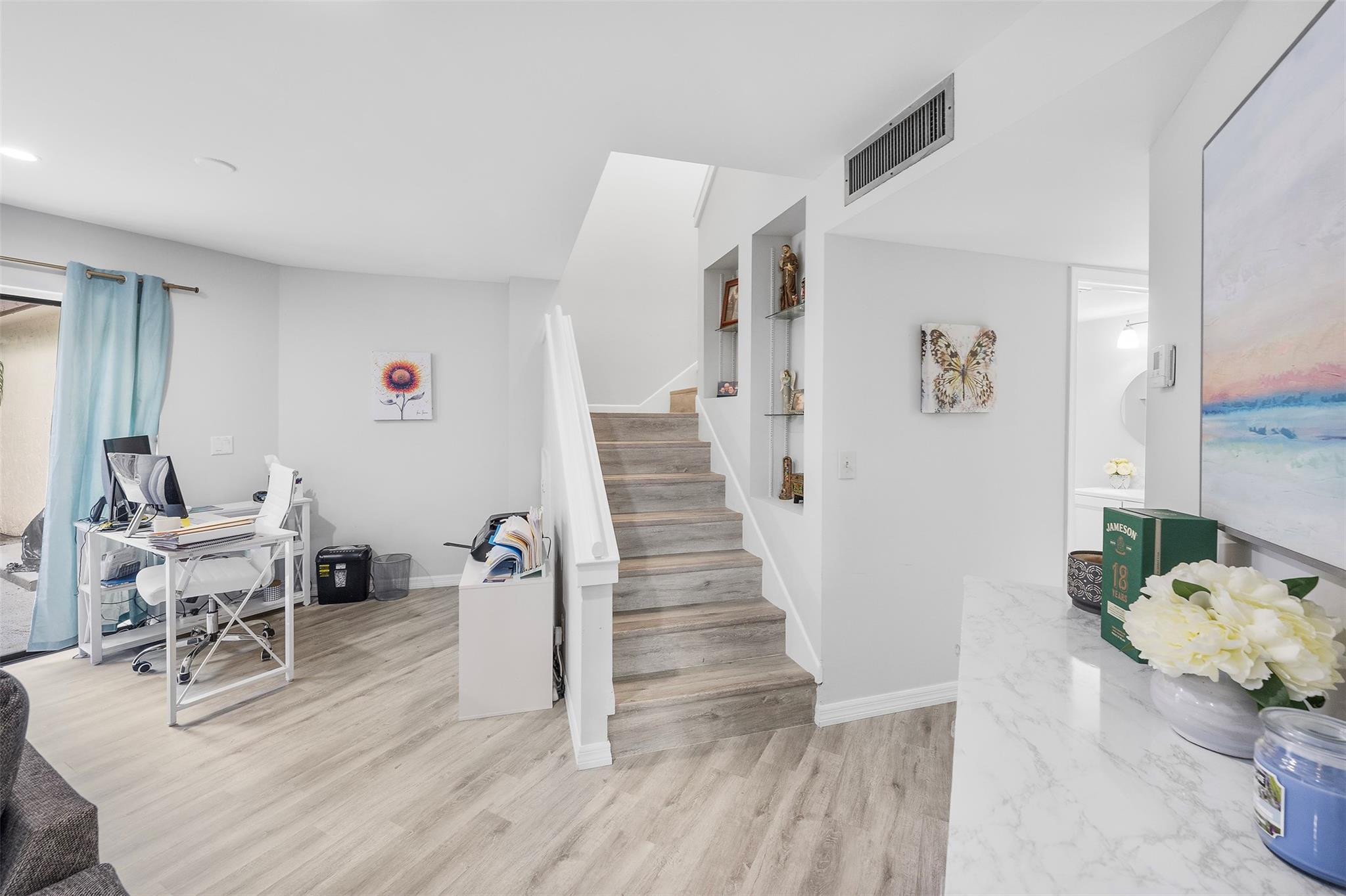 100 Weybridge Cir D