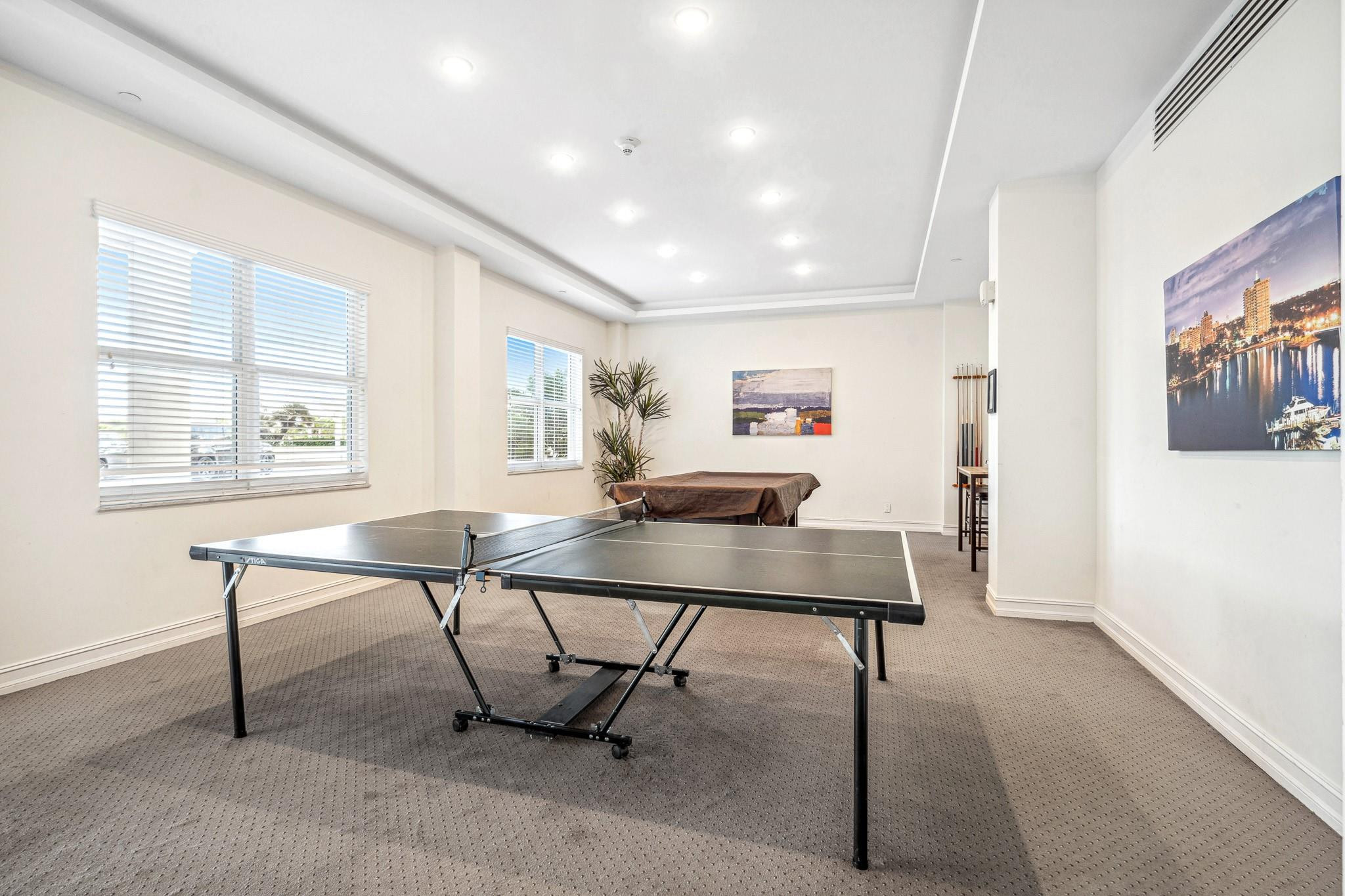 1 Las Olas Circle PH3