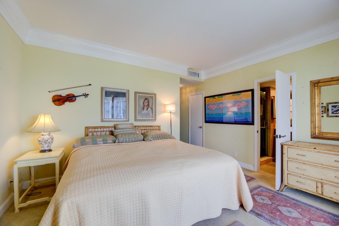 1 Las Olas Circle PH3