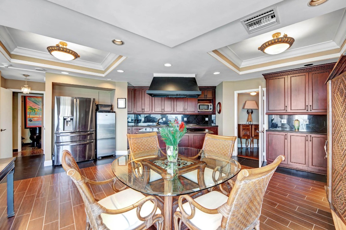 1 Las Olas Circle PH3