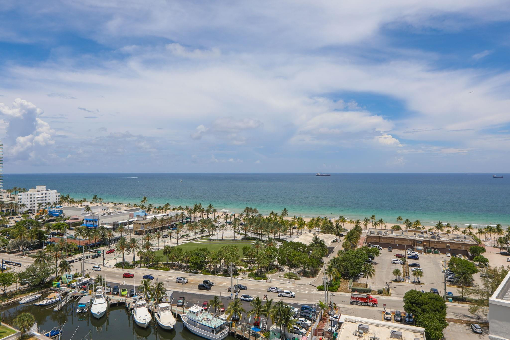 1 Las Olas Circle PH3