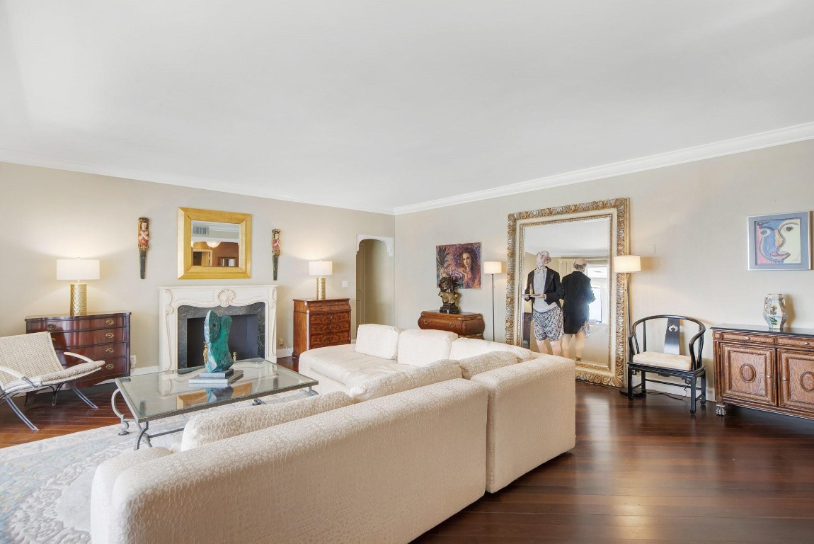 1 Las Olas Circle PH3