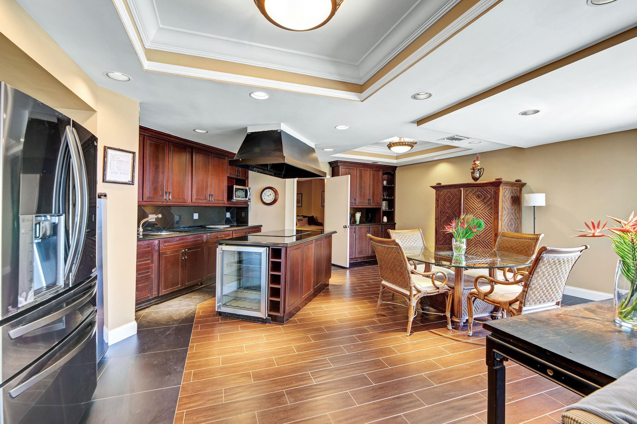 1 Las Olas Circle PH3