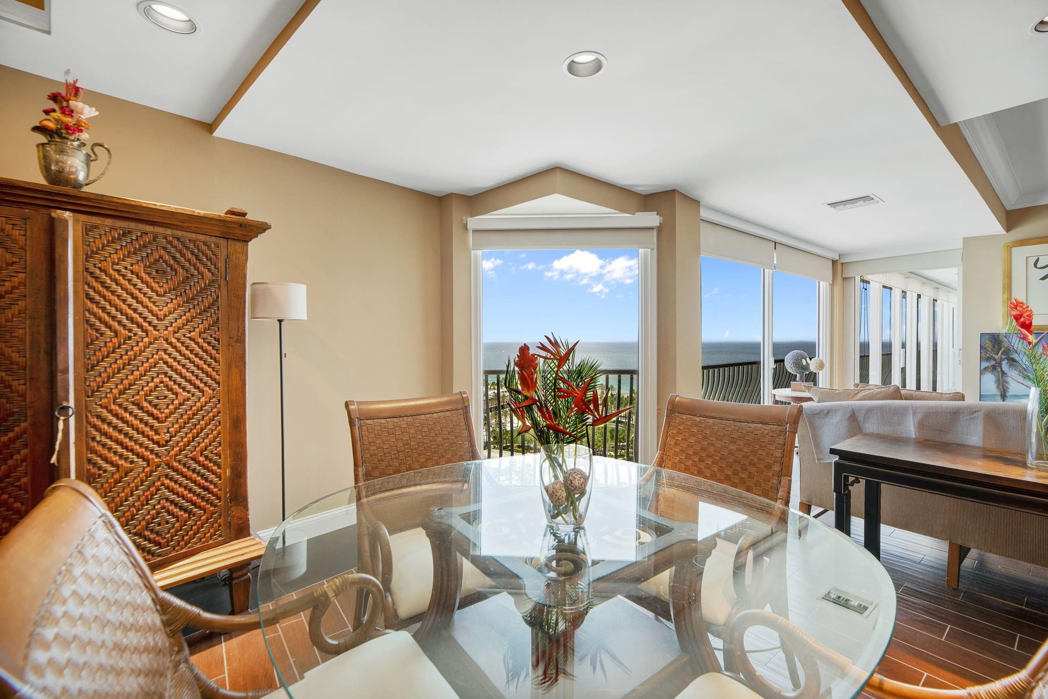 1 Las Olas Circle PH3