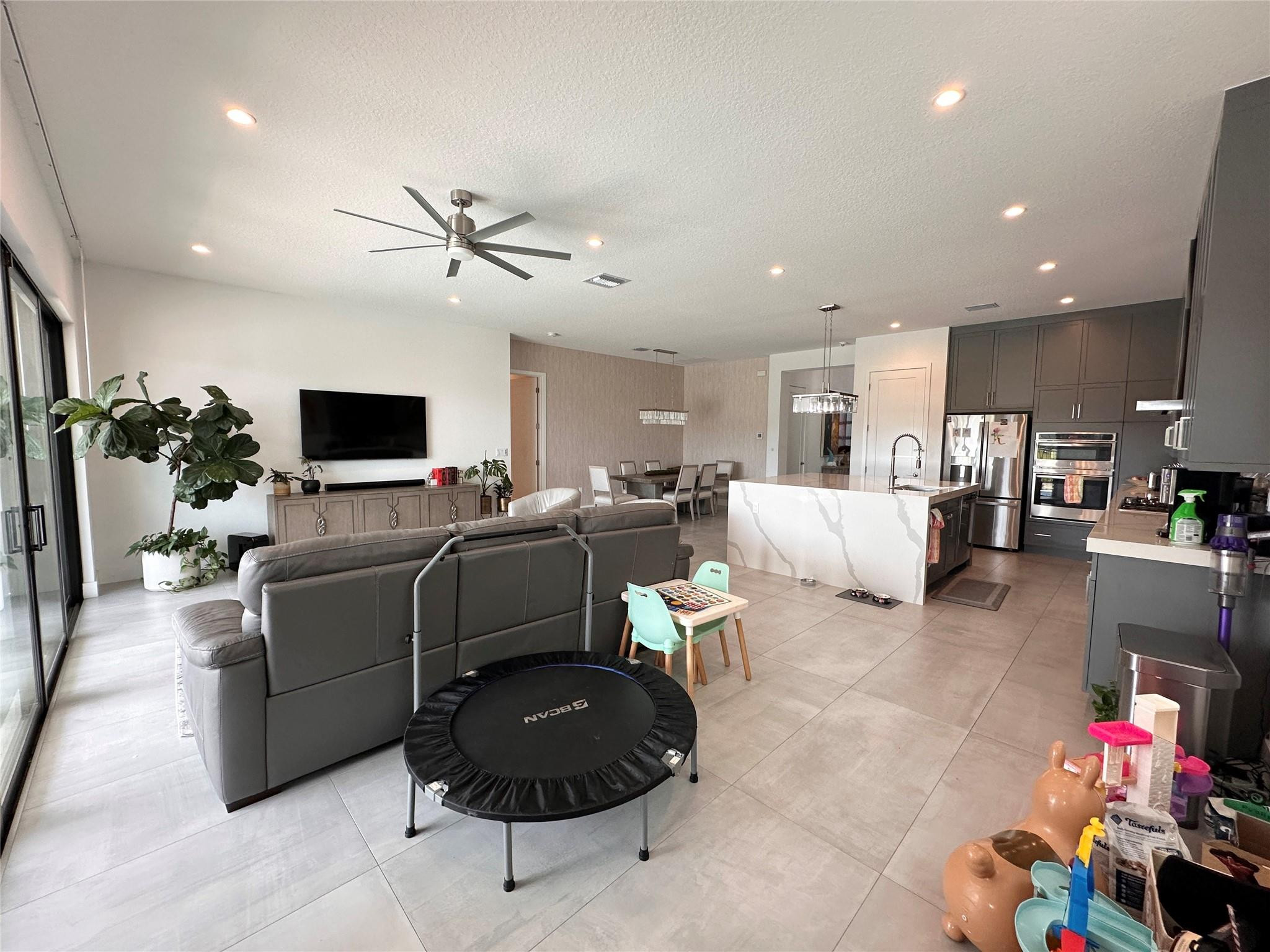 8519 Apple Falls Ln