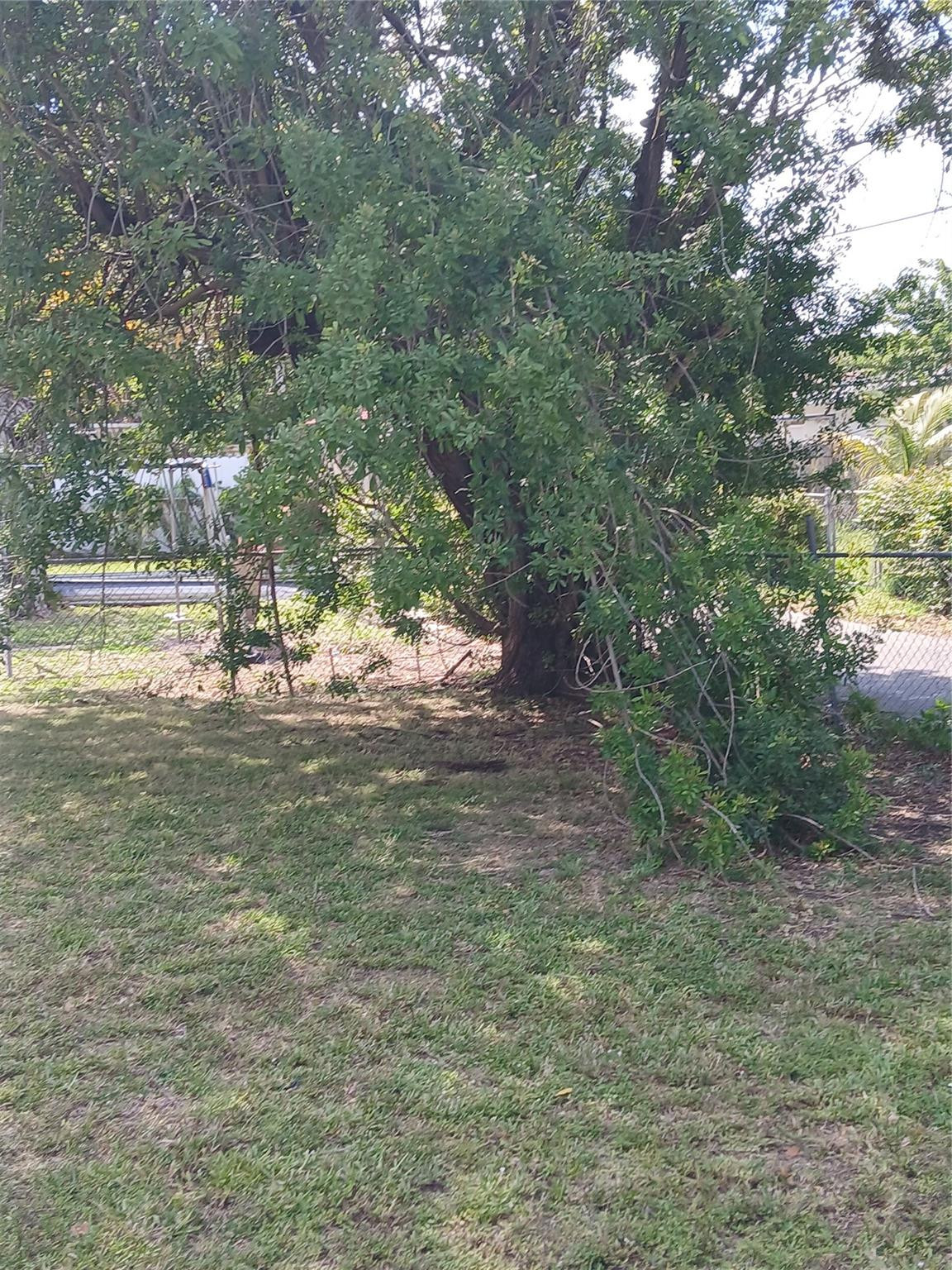 1371 NW 51st Terrace