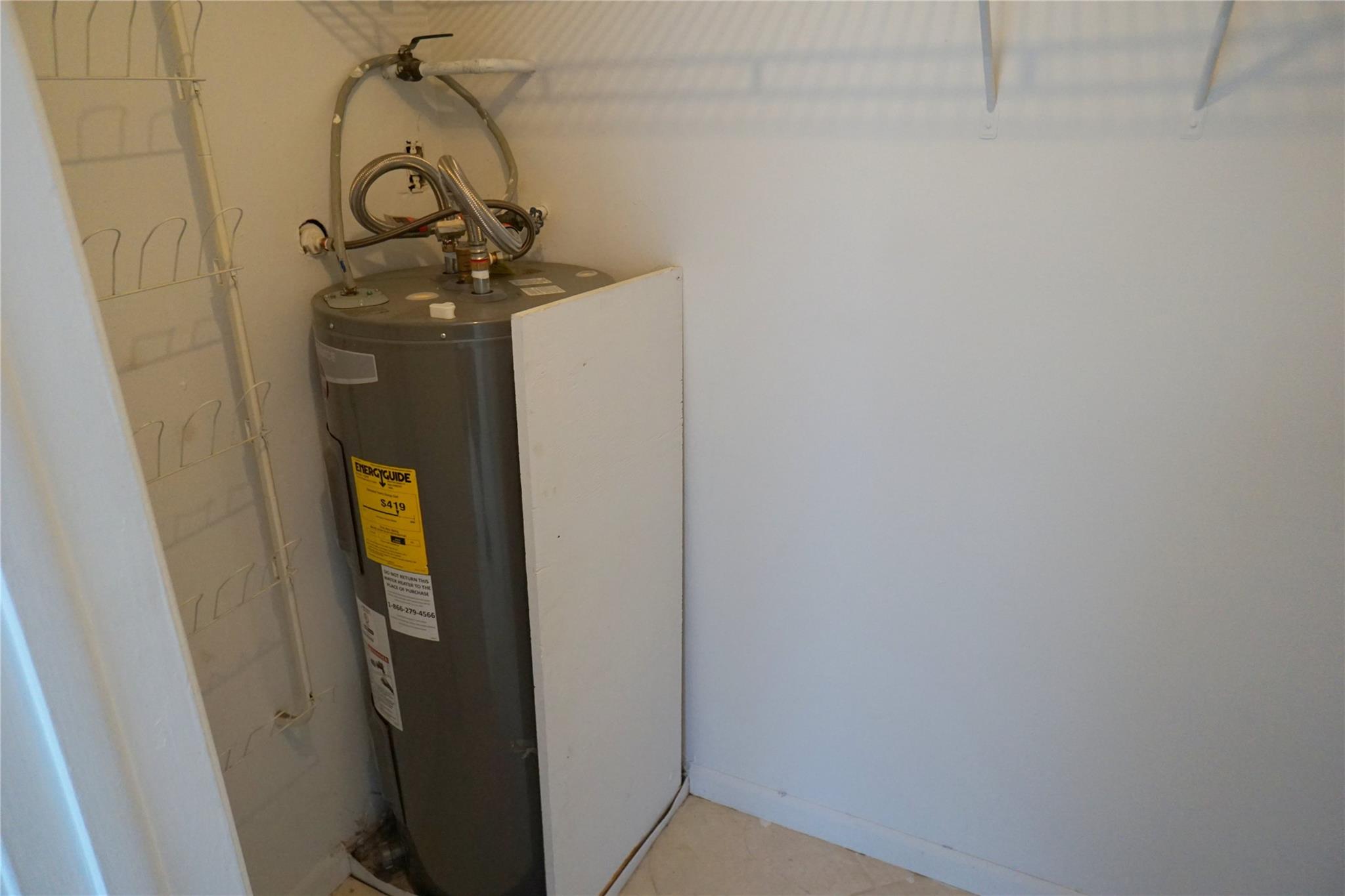 4311 Crystal Lake Dr 321