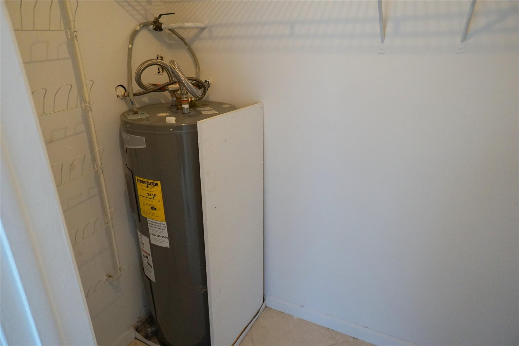 4311 Crystal Lake Dr 321