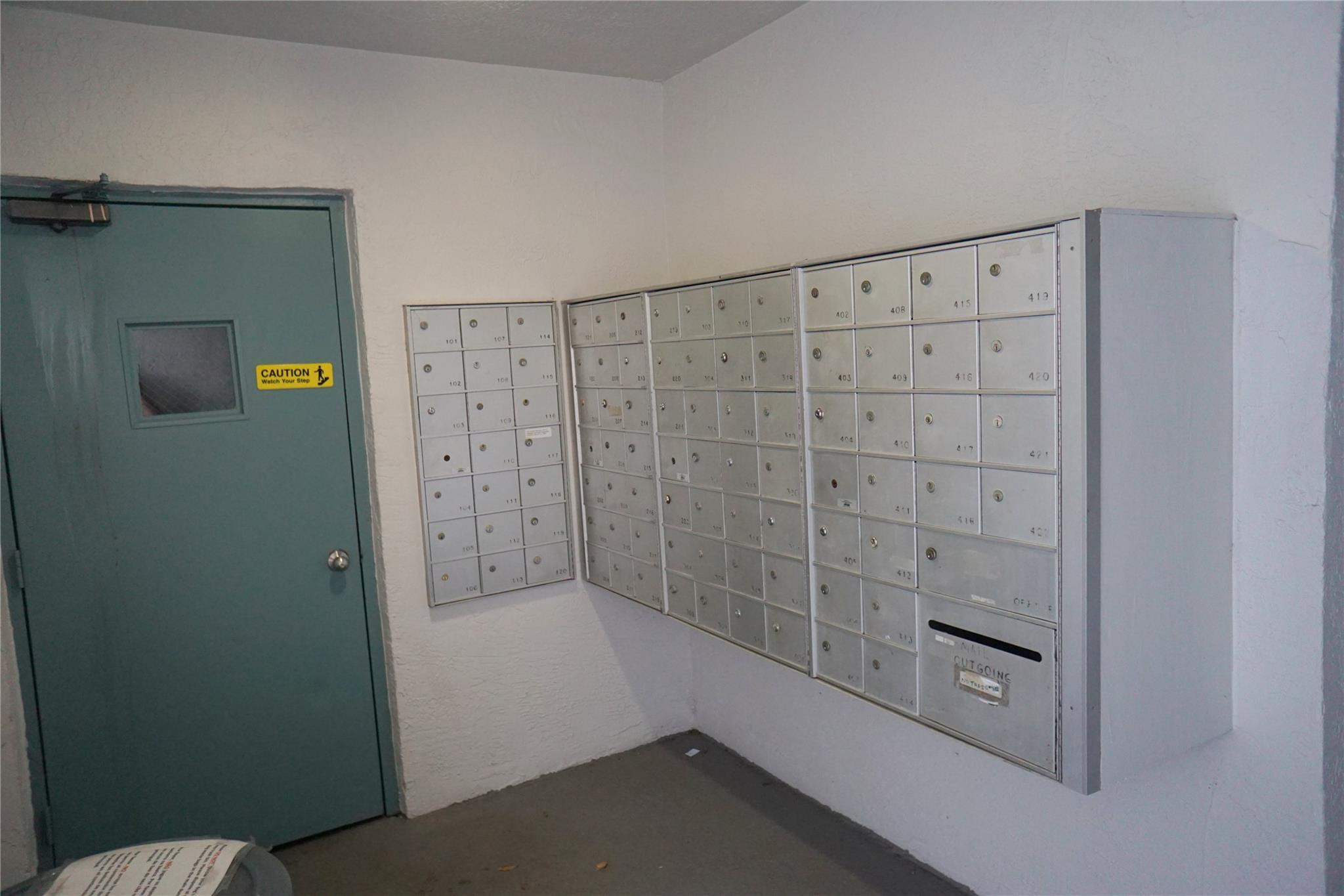 4311 Crystal Lake Dr 321