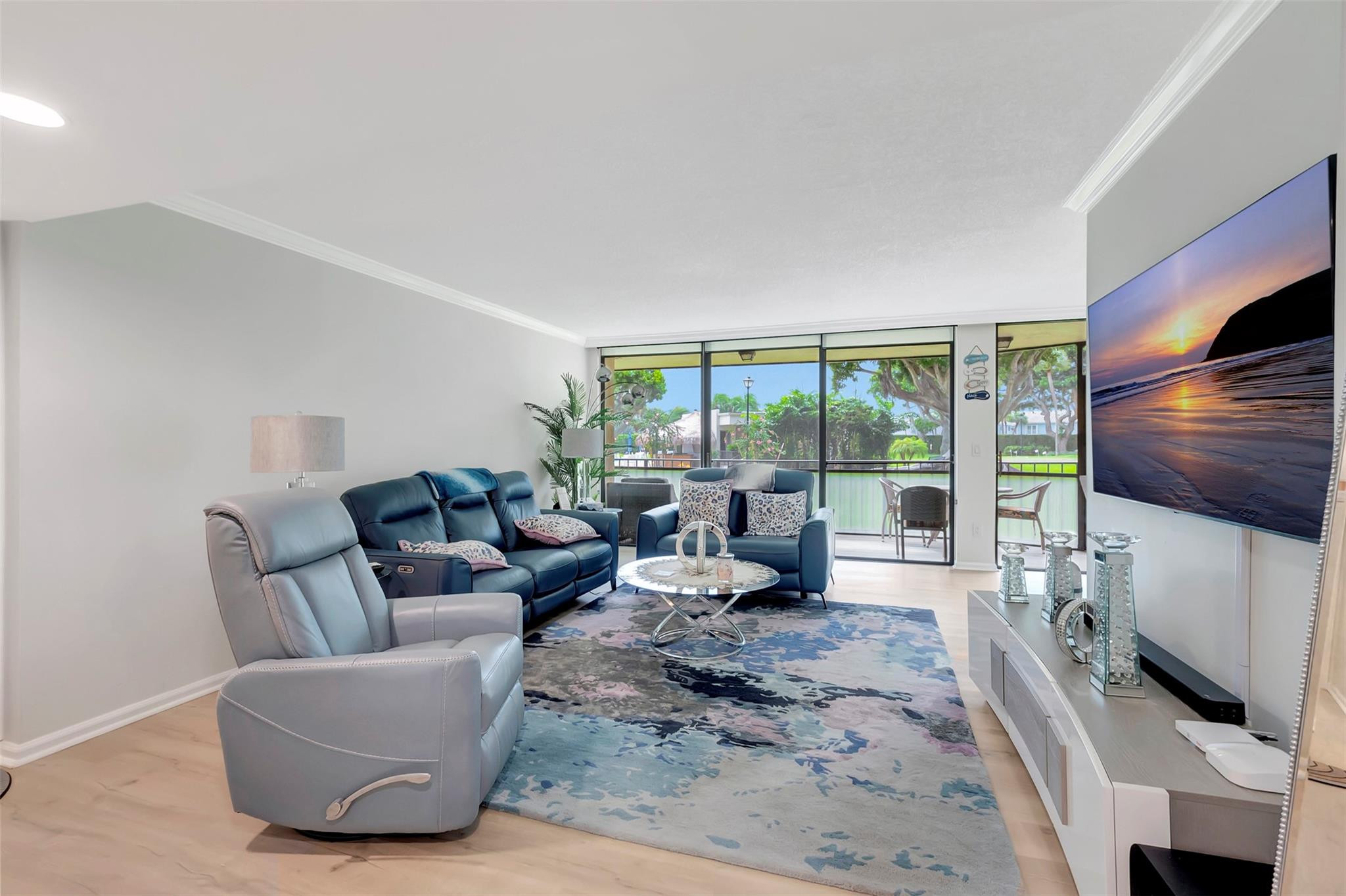 899 Jeffery St 109