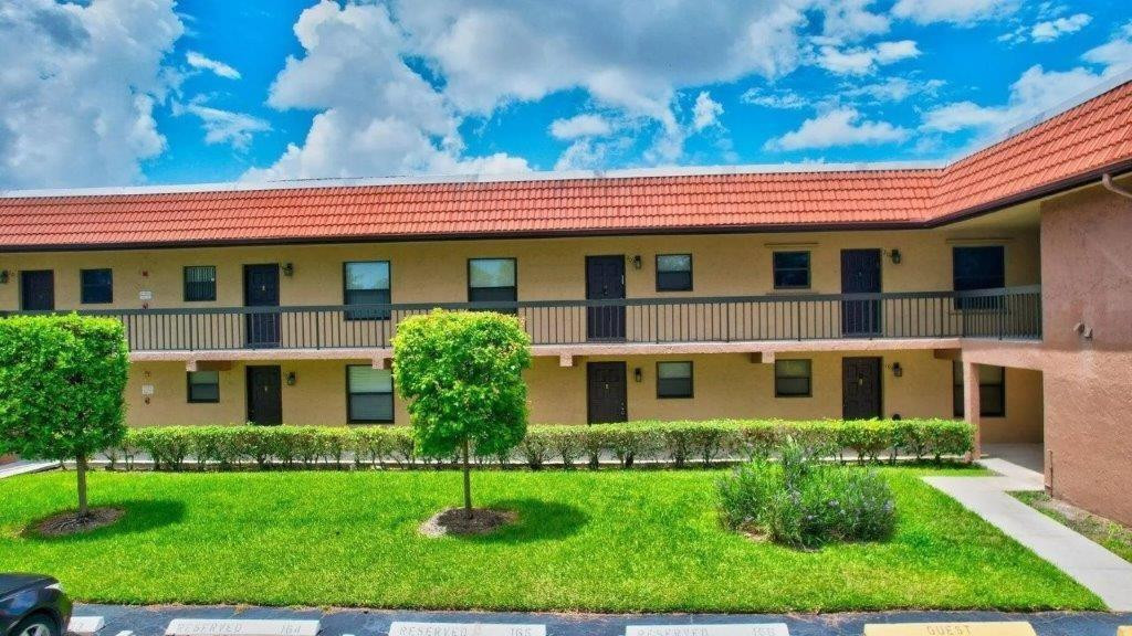 21902 Lake Forest Cir 103