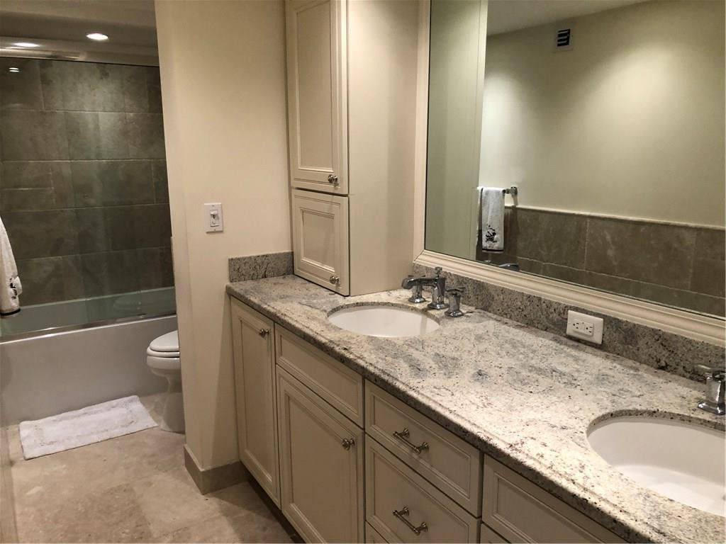 1 Las Olas Circle 1414